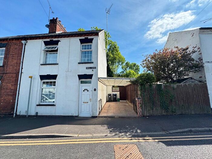 3 Bedroom Semi-Detached House For Sale In Mill End, Kenilworth, CV8