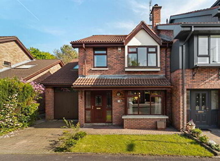 4 Bedroom Link-detached House For Sale In Balmoral Park, Belfast, BT10