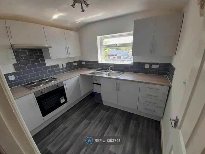 2 Bedroom Flat To Rent In Arthur Street, Bury, BL8