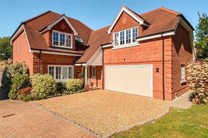 5 Bedroom Detached House For Sale In Watersplash Lane, Warfield, Bracknell, Berkshire, RG42