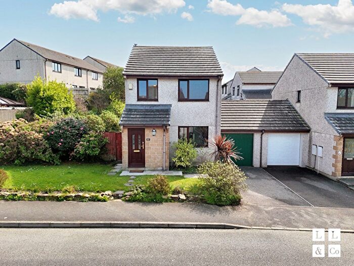 3 Bedroom Link Detached House To Rent In Gwarth An Drae, Helston, TR13