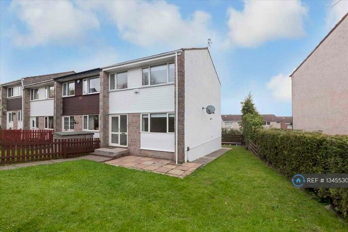 3 Bedroom End Of Terrace House To Rent In Hillend Crescent, Clarkston, Glasgow, G76