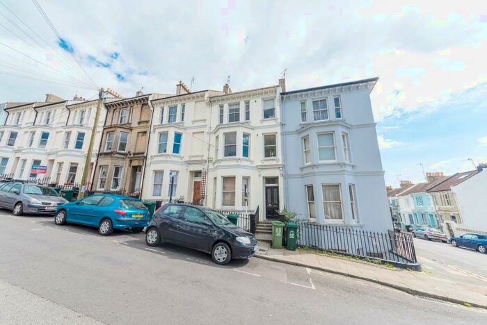 1 Bedroom Apartment To Rent In Ditchling Rise, Brighton, East Sussex, BN1