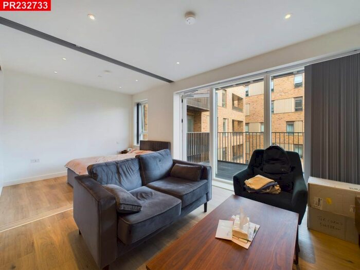 1 Bedroom Flat To Rent In Mary Neuner Road, London, N8