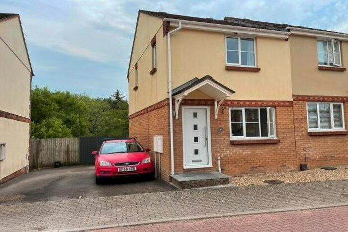 2 Bedroom Property To Rent In St. Kitts Close, Torquay, TQ2