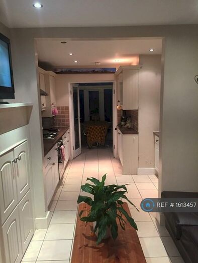 5 Bedroom Terraced House To Rent In Landseer Road, Hove, BN3