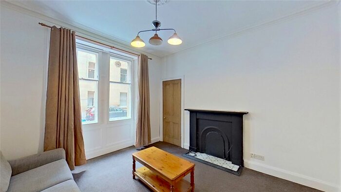2 Bedroom Flat To Rent In Buccleuch Terrace, Edinburgh, Midlothian, EH8