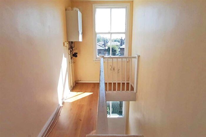 1 Bedroom Flat For Sale In Belgrave Gardens, London, NW8