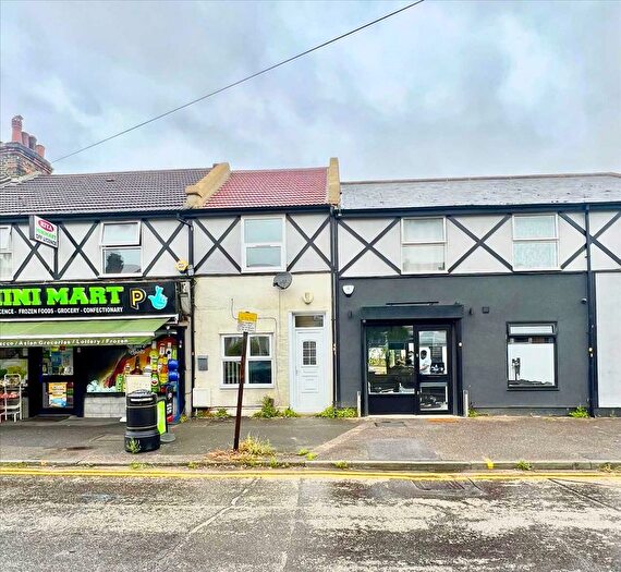 3 Bedroom Terraced House To Rent In Singlewell Road, Gravesend, DA11