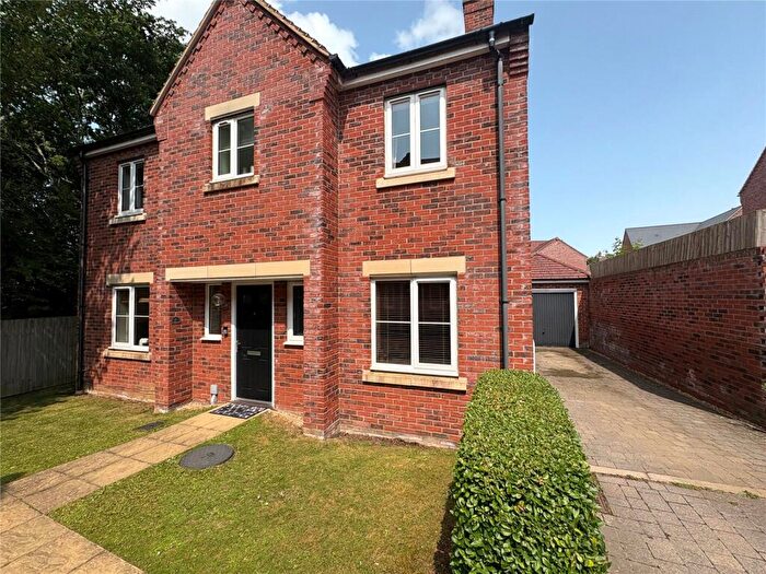 4 Bedroom Detached House For Sale In Cottesbrooke Close, Daventry, Northamptonshire, NN11