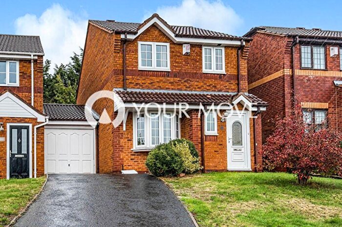 3 Bedroom Detached House To Rent In Southern Close, Kingswinford, West Midlands, DY6