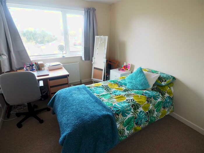 6 Bedroom End Of Terrace House To Rent In Stanway Close, Bath, BA2