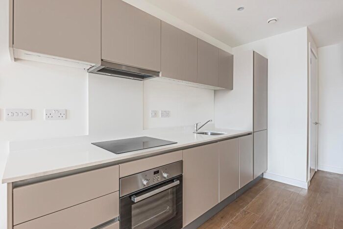 1 Bedroom Apartment To Rent In Royal Winchester House, Bracknell, RG12