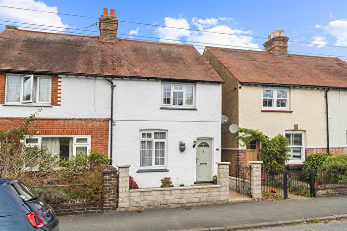 2 Bedroom Semi-detached House For Sale In Cromwell Road, Hertford, SG13