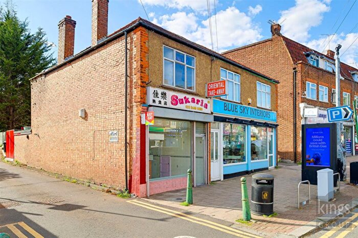 2 Bedroom Property For Sale In Church Hill Road, London, EN4