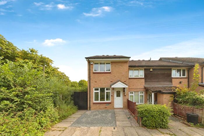 2 Bedroom End Of Terrace House For Sale In Teasel Avenue, Conniburrow, Milton, Buckinghamshire, MK14