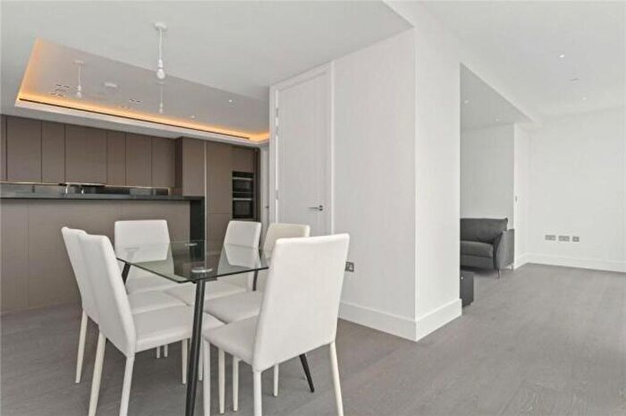 3 Bedroom Flat To Rent In Bollinder Place, London, EC1V
