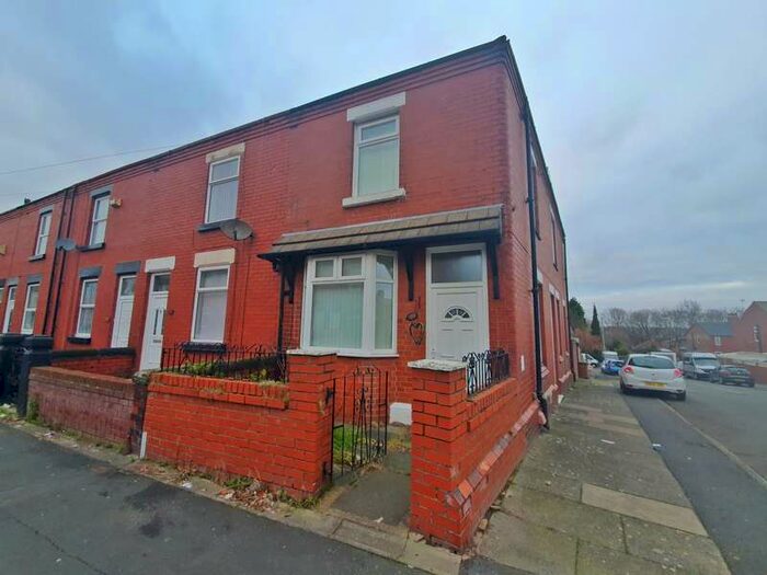 3 Bedroom House To Rent In Gladstone Street, St. Helens, WA10