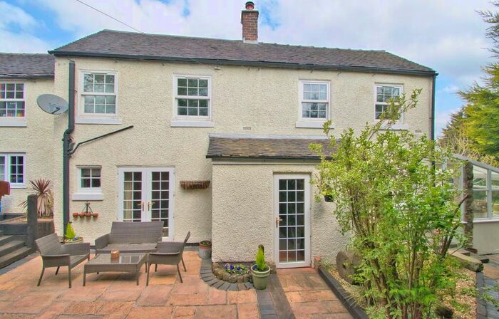3 Bedroom Cottage For Sale In Main Road, Mayfield, DE6