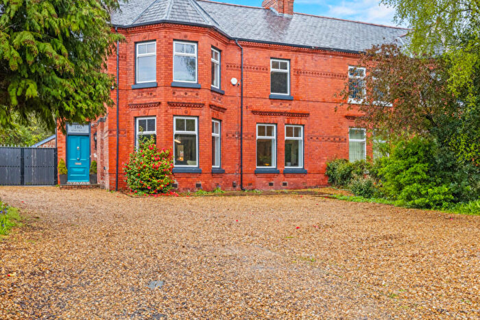 5 Bedroom Semi-Detached House For Sale In Roby Road, Liverpool, L36