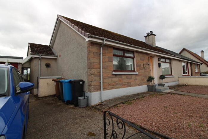 2 Bedroom Semi-Detached House For Sale In Obsdale Park, Alness, IV17