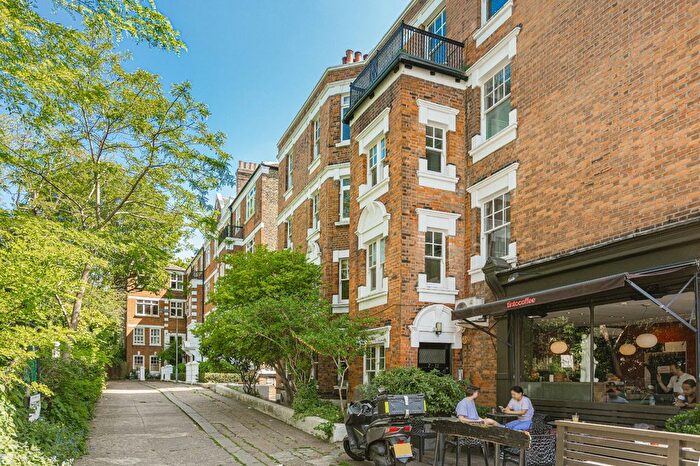 2 Bedroom Flat To Rent In Colehill Gardens, Fulham Palace Road, SW6