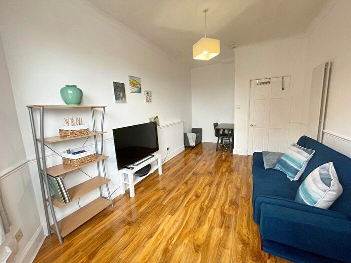 1 Bedroom Flat To Rent In Renfield Street, Renfrew, Renfrewshire, PA4