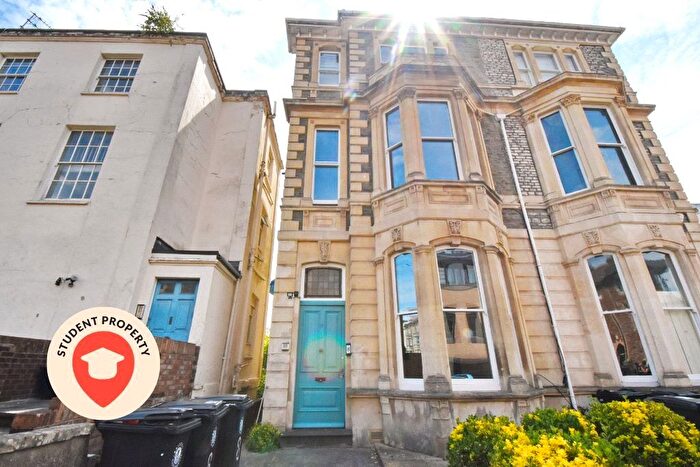 4 Bedroom Semi Detached House To Rent In West Park, Clifton, Bristol, BS8