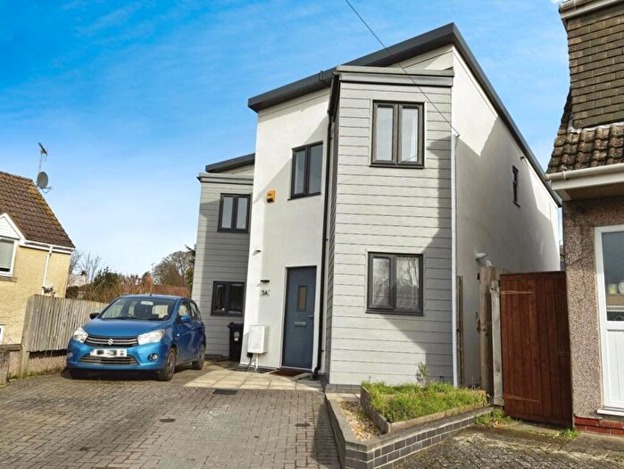 2 Bedroom Semi Detached House For Sale In Courtfield Grove, Fishponds, Bristol, BS16