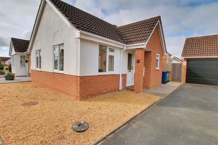2 Bedroom Semi-Detached Bungalow To Rent In Worsley Chase, March, PE15