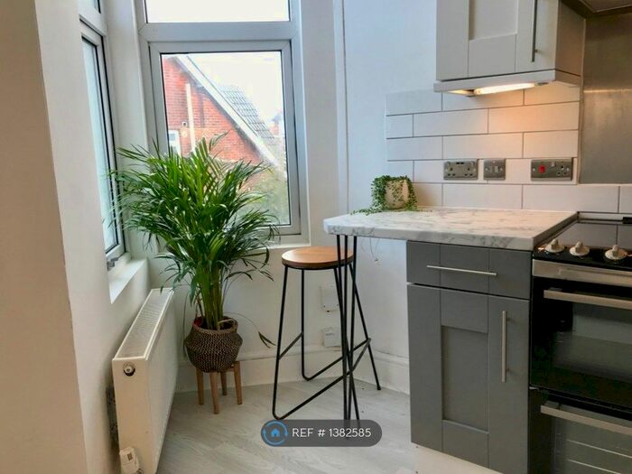 1 Bedroom Flat To Rent In Owls Road, Bournemouth, BH5