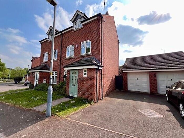 4 Bedroom House To Rent In Haselwell Drive, Kings Norton, Birmingham, B30