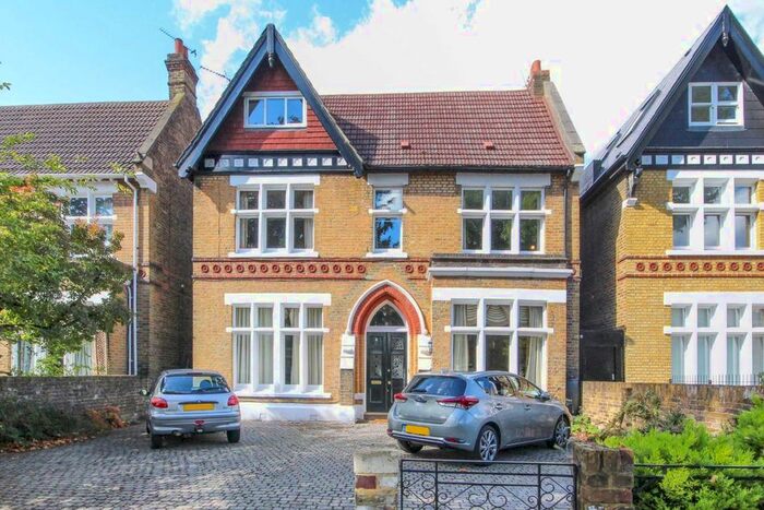 2 Bedroom Flat To Rent In Woodville Road, London, W5