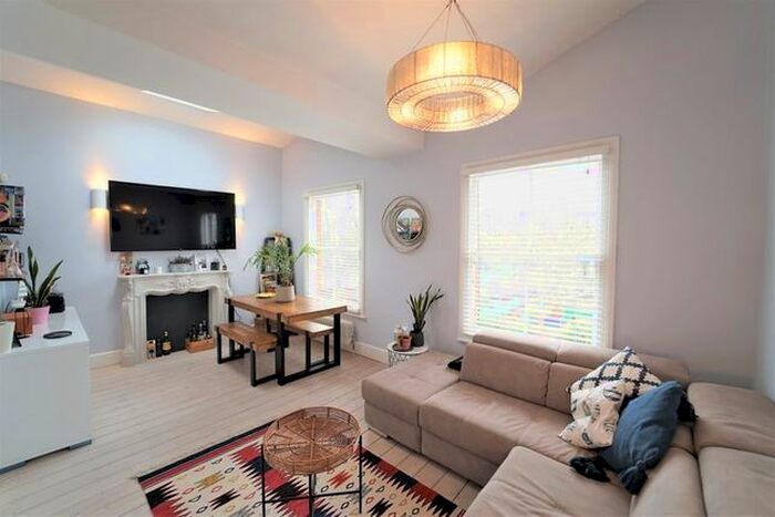 2 Bedroom Flat To Rent In Fernhead Road, London, W9