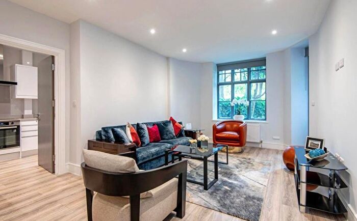 3 Bedroom Property To Rent In Gloucester Place, Marylebone, London, NW1