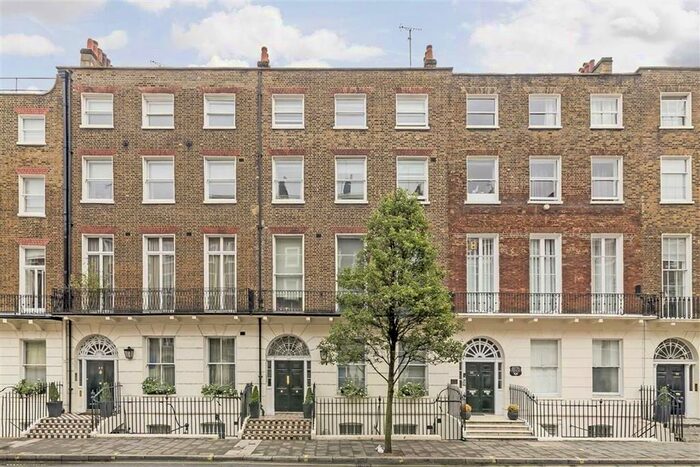 3 Bedroom Flat To Rent In Gloucester Place, London, W1U