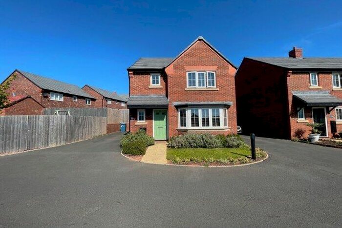 3 Bedroom Property To Rent In Newton Avenue, Lichfield, WS13
