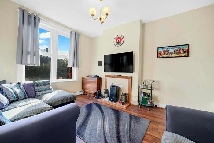 4 Bedroom Terraced House To Rent In Ashvale Road, London, SW17