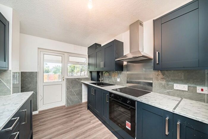 3 Bedroom Terraced House To Rent In Bramshaw Rise, New Malden, KT3