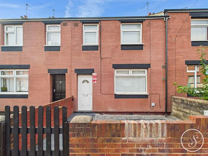 3 Bedroom Terraced House For Sale In Copperfield Crescent, Leeds, LS9