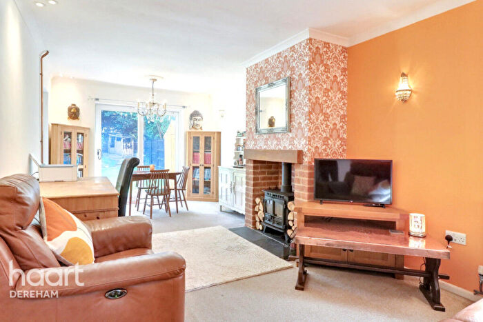 2 Bedroom Detached Bungalow For Sale In Woodlands, Ashill, IP25