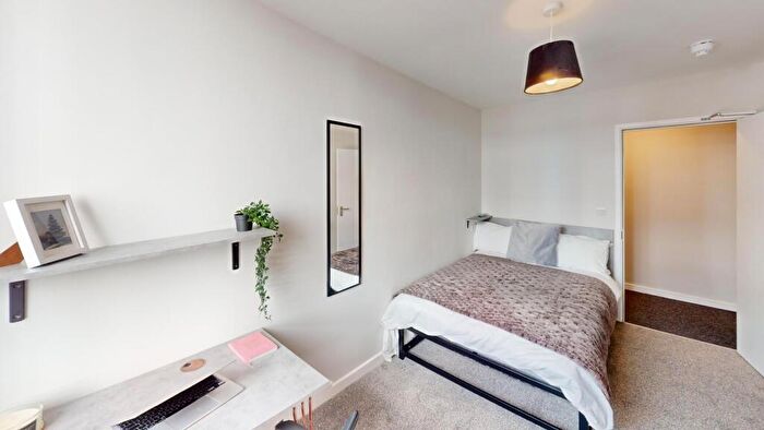 1 Bedroom House To Rent In Fitzhardinge House, Bristol, BS1