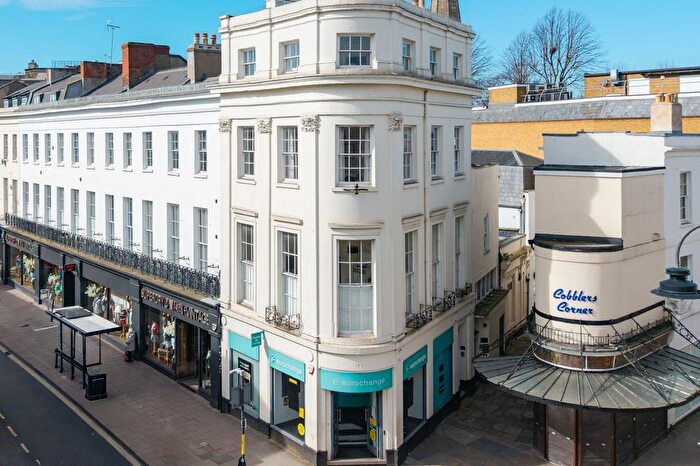 2 Bedroom Flat For Sale In High Street, Cheltenham, GL50