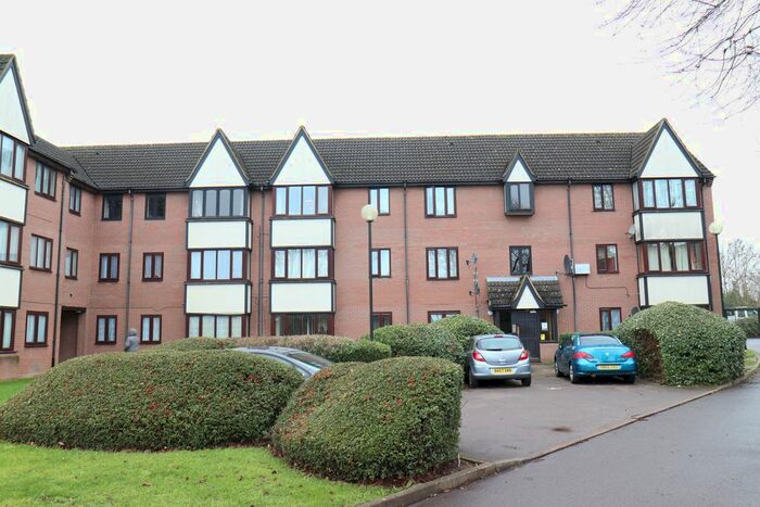 2 Bedroom Flat To Rent In Petunia Court, Luton, LU3