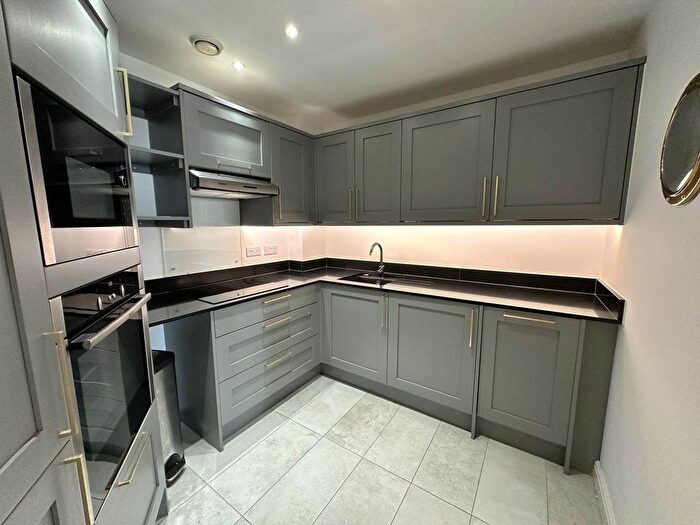 1 Bedroom Flat To Rent In Old Watling Street, Canterbury, CT1