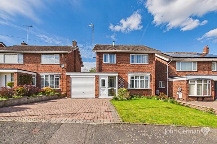 3 Bedroom Detached House For Sale In Hillcrest Avenue, Burton-on-Trent, DE15