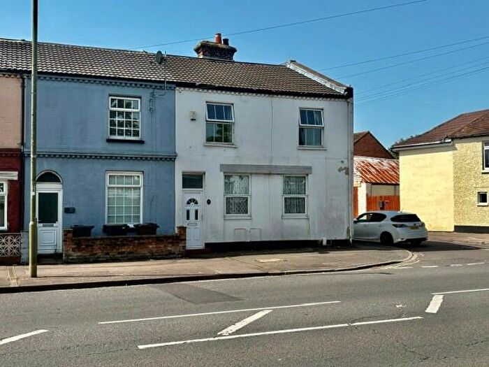 3 Bedroom Maisonette To Rent In Forton Road, Gosport, PO12