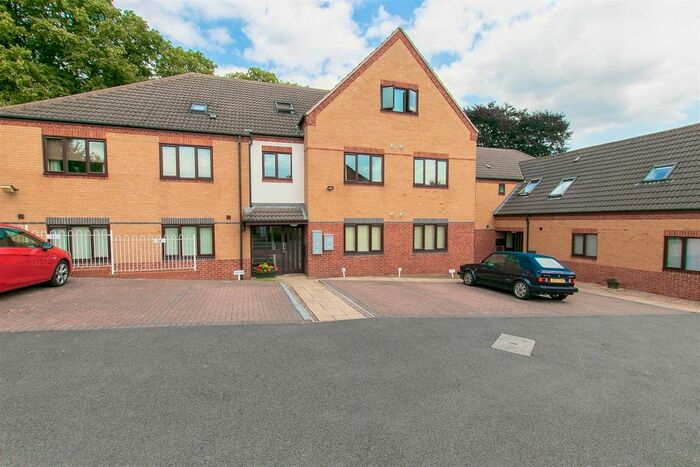 2 Bedroom Flat To Rent In Danehurst Drive, Gedling, Nottingham NG4