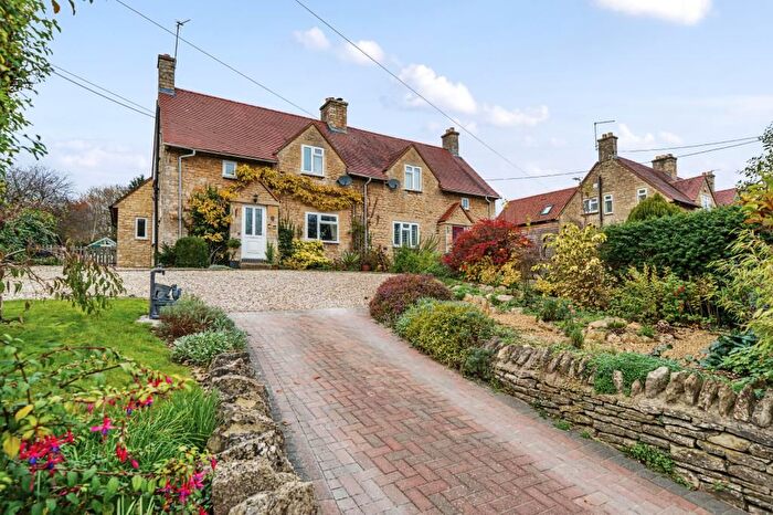 4 Bedroom Semi-Detached House For Sale In Bladon, Woodstock, OX20