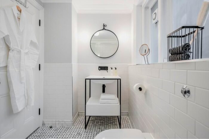 1 Bedroom Flat To Rent In St. Martin's Lane, London, WC2N